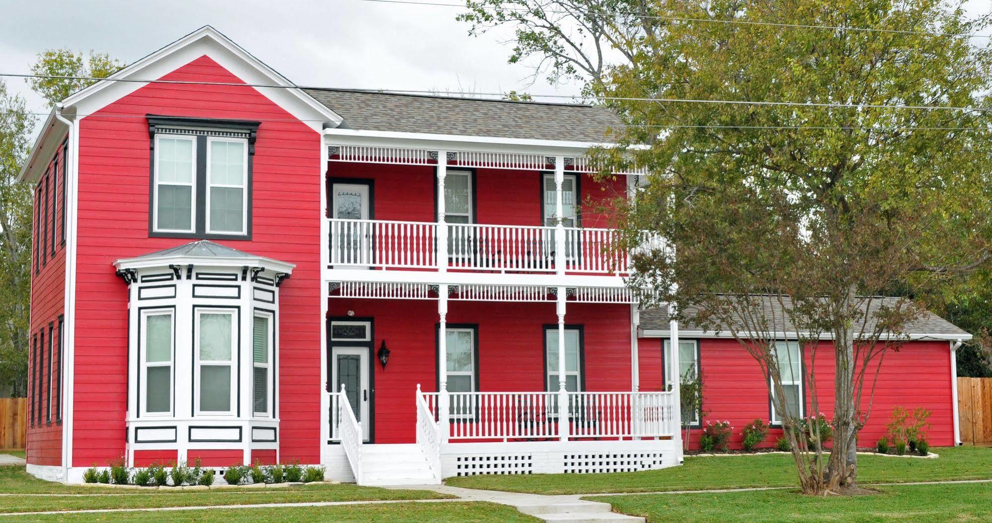 Red Velvet Inn Navasota Экстерьер фото